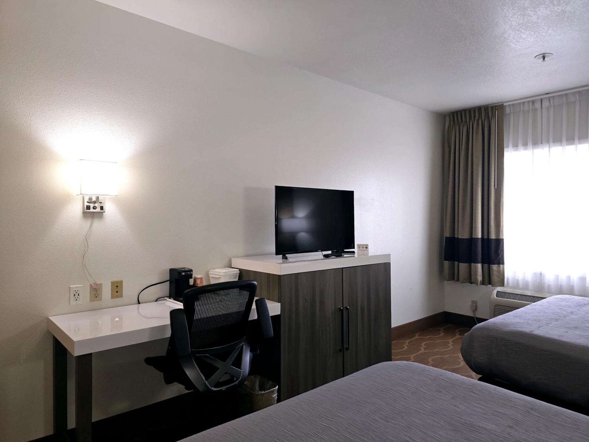 Quality Inn & Suites Longview Kelso Exteriér fotografie